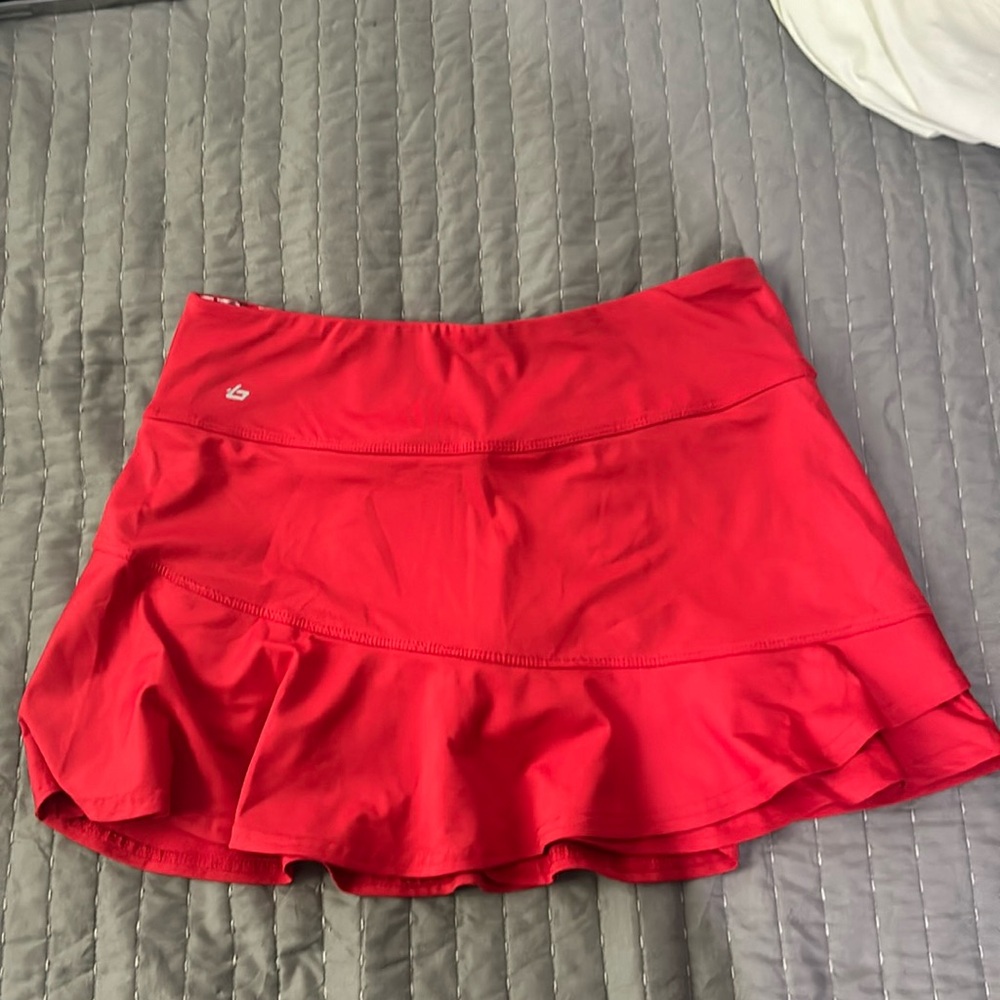 Bolle tennis skirt in a small with built in shorts